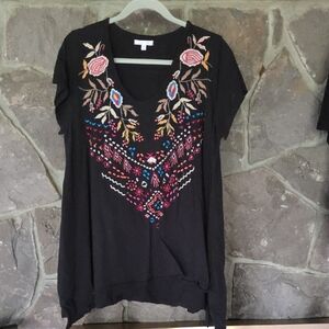 Floral Embroidered Black Tee